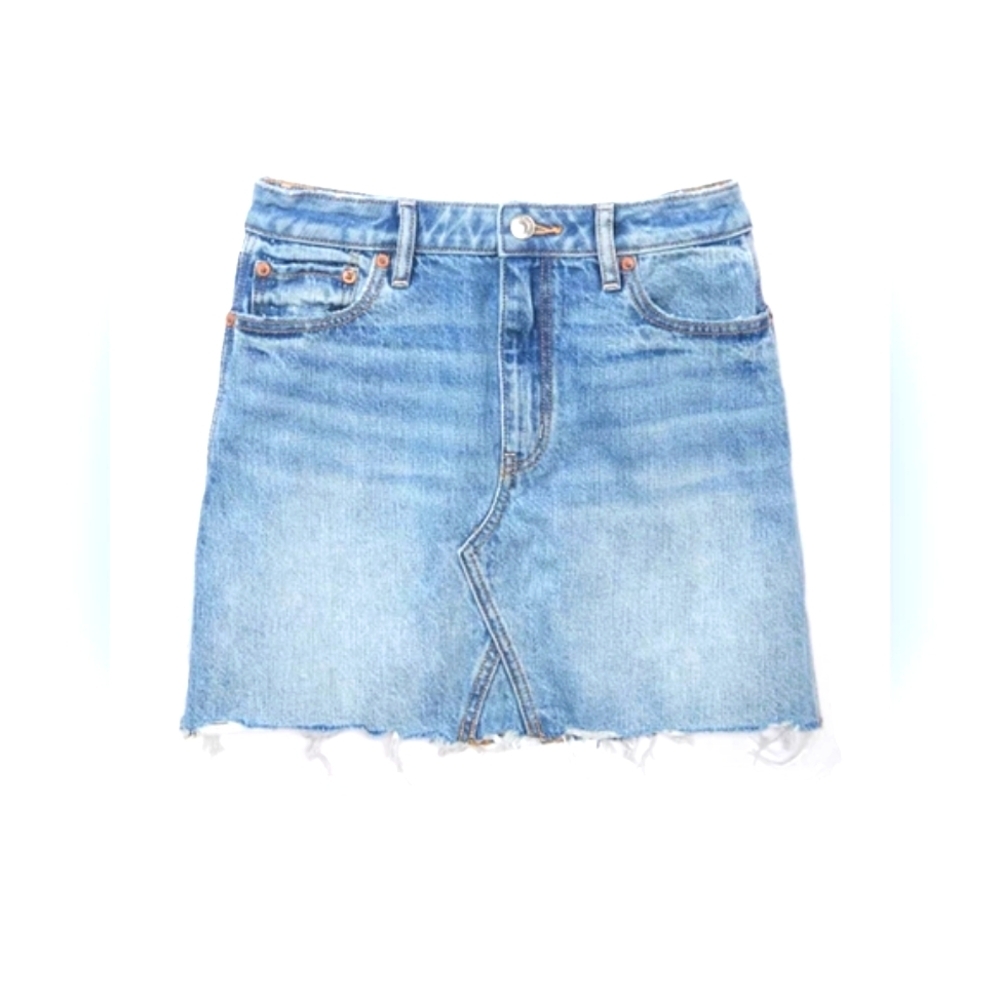 American Eagle Light Denim Skirt Size 4/27W NWT